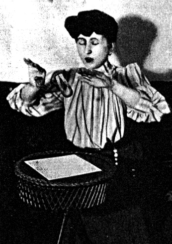 Seanse spirytystyczne w PTSS